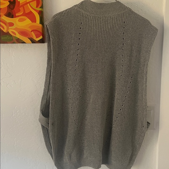 Pilcro Light Gray Knit Sweater Vest - Picture 3 of 3